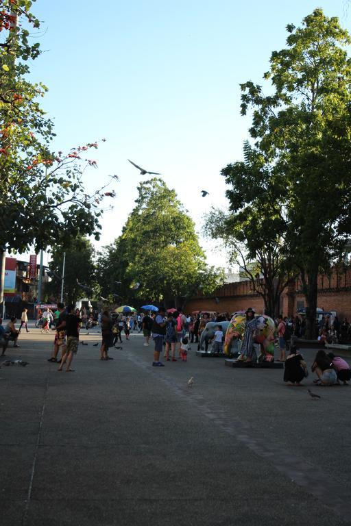Z'S Hostel At Tha Phae Gate Τσιάνγκ Μάι Εξωτερικό φωτογραφία