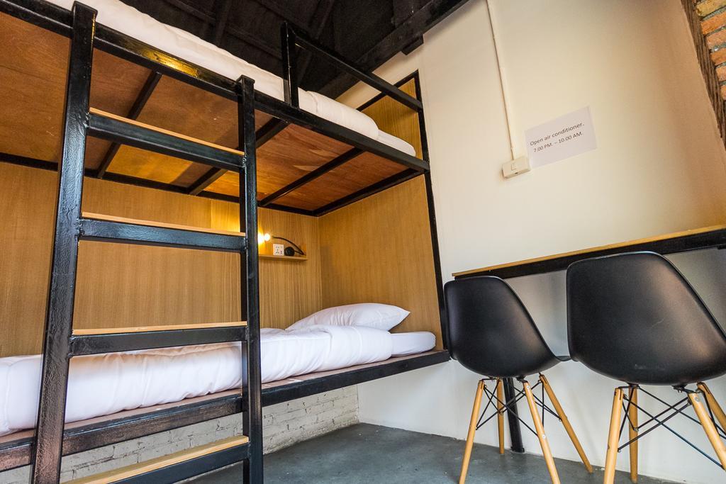 Z'S Hostel At Tha Phae Gate Τσιάνγκ Μάι Εξωτερικό φωτογραφία