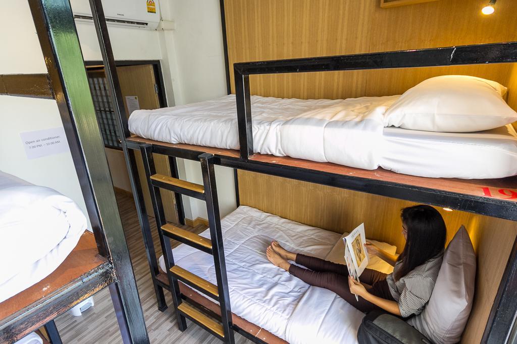 Z'S Hostel At Tha Phae Gate Τσιάνγκ Μάι Εξωτερικό φωτογραφία