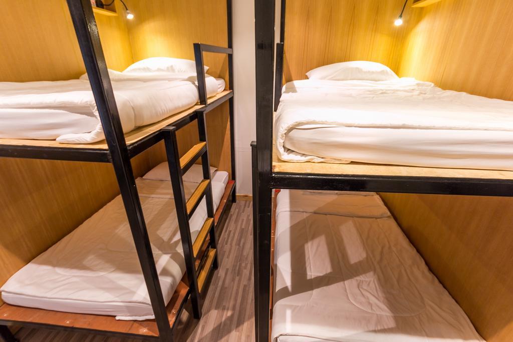 Z'S Hostel At Tha Phae Gate Τσιάνγκ Μάι Εξωτερικό φωτογραφία